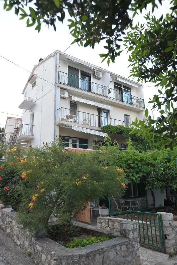 Apartments Sonia & Ana Trogir Exterior photo