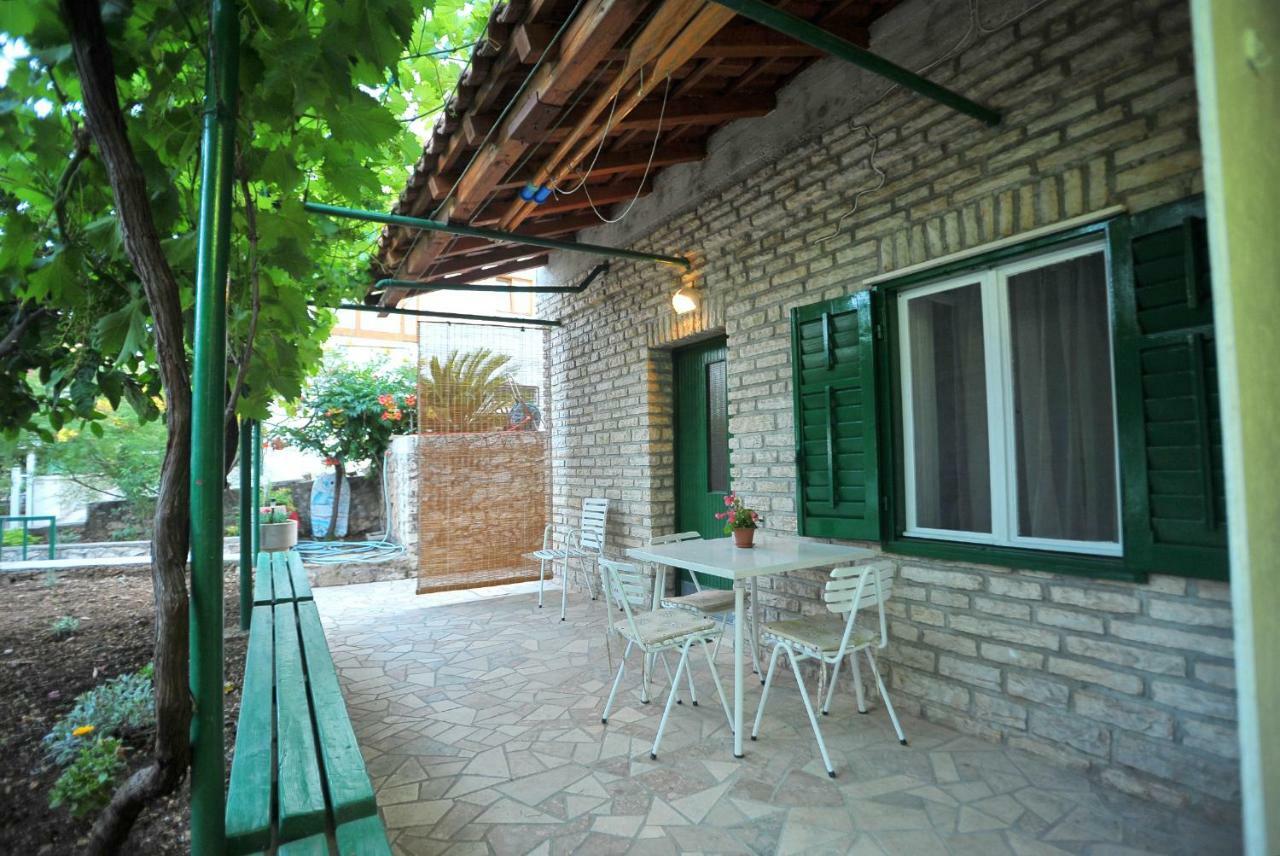 Apartments Sonia & Ana Trogir Exterior photo