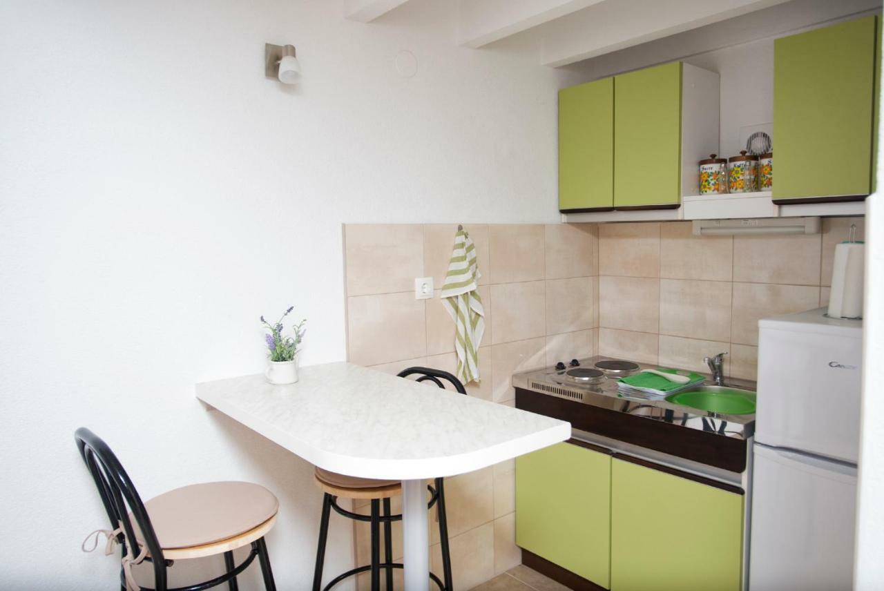 Apartments Sonia & Ana Trogir Exterior photo